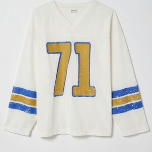Urban Outfitters White and Blue Jersey